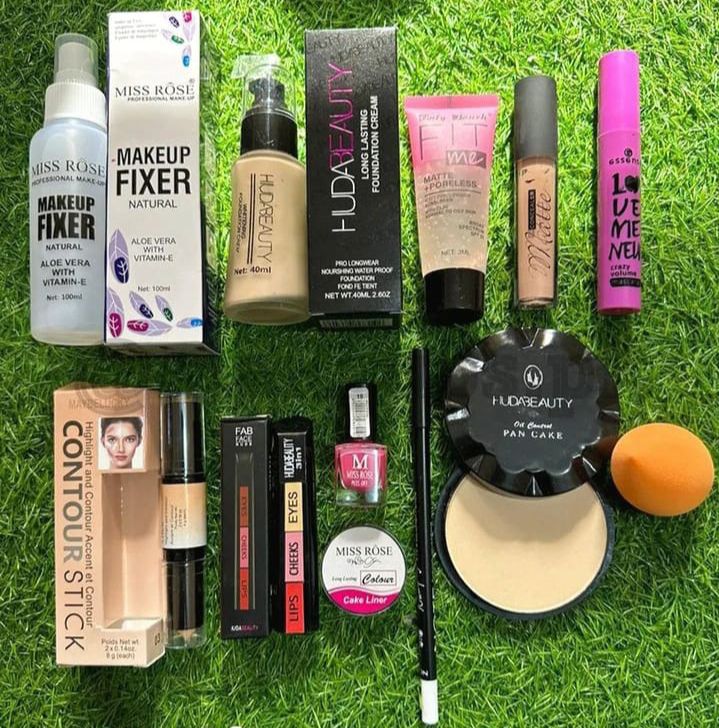 All In One Makeup Hamper Deal